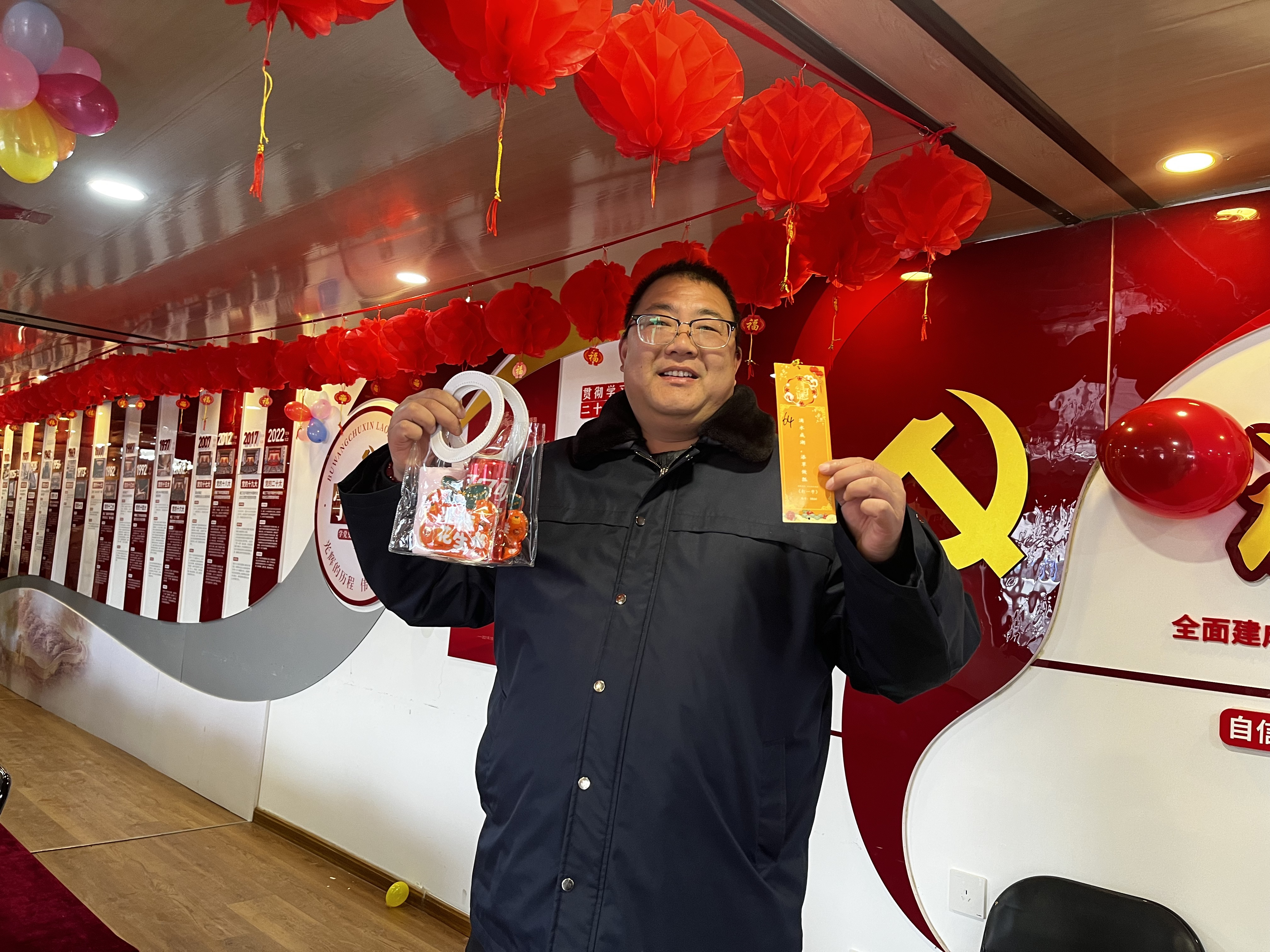 公交集團(tuán)公交事業(yè)一部舉辦“濃濃公交情，歡樂鬧元宵”系列活動(dòng)