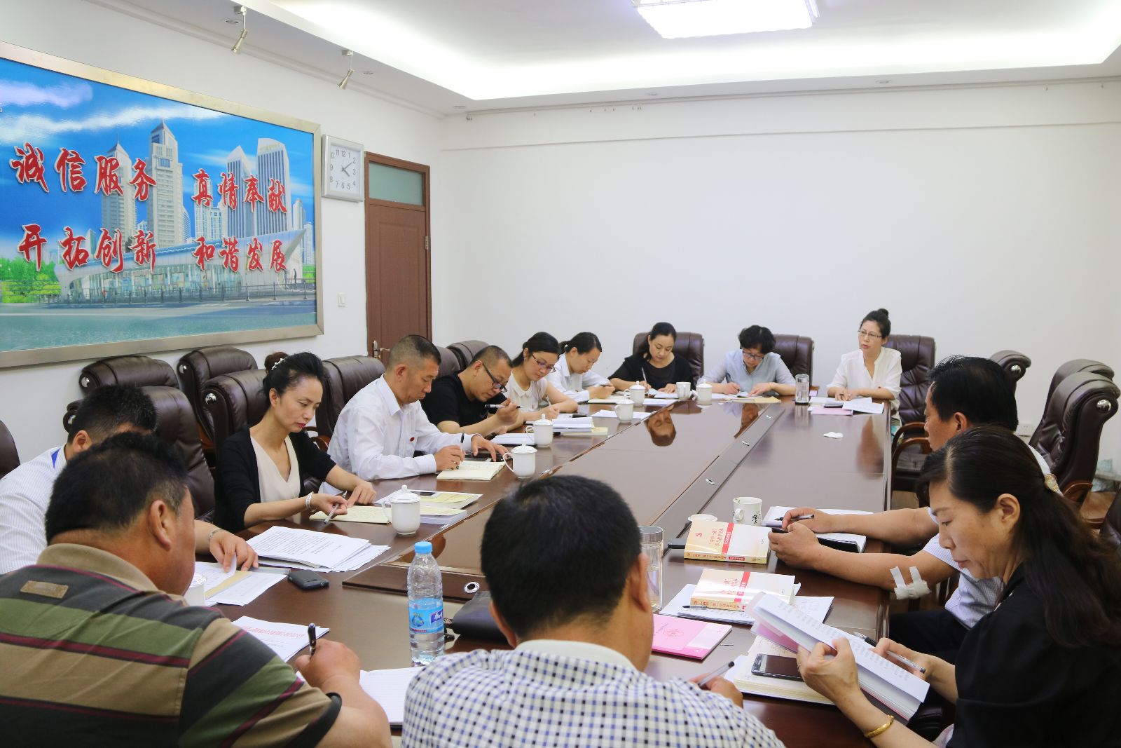 海通公交公司開(kāi)展“兩學(xué)一做”支部書(shū)記專題學(xué)習(xí)培訓(xùn)