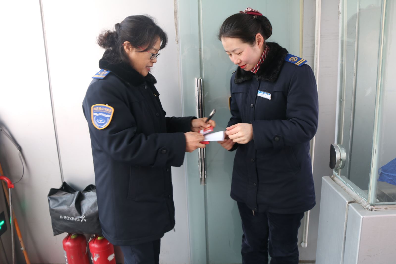 公交集團(tuán)快速公交事業(yè)部工會(huì)為一線(xiàn)員工送上生日祝福