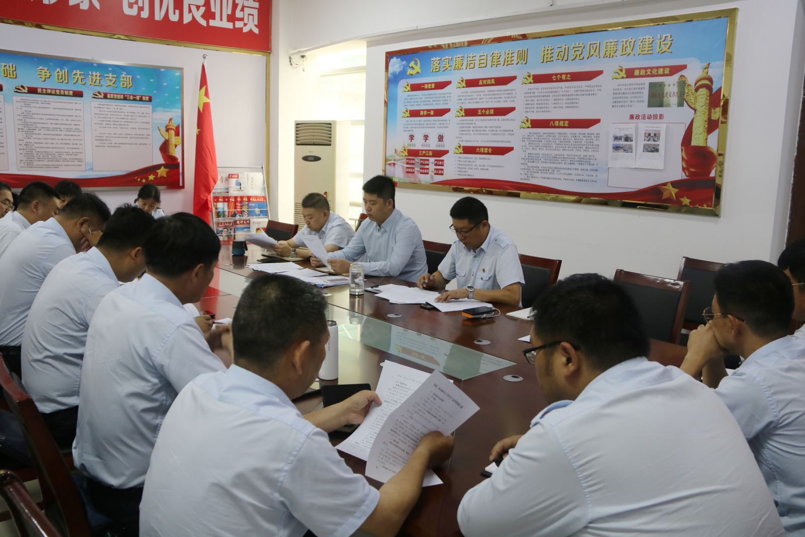公交集團召開高、中考運輸保障會議