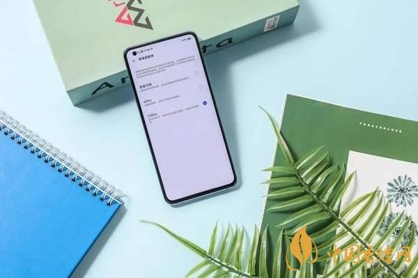 iqoo5值得入手嗎？旗艦“水桶機”入手到底虧不虧！