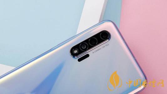 華為手機銷量或跌八成！華為手機是否會降價？