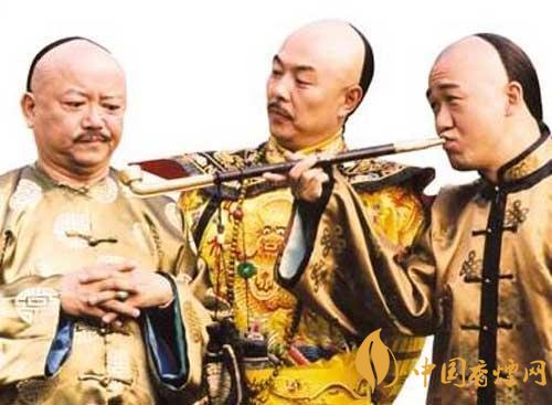 紀(jì)曉嵐愛(ài)抽煙是真的嗎，紀(jì)曉嵐抽的什么煙