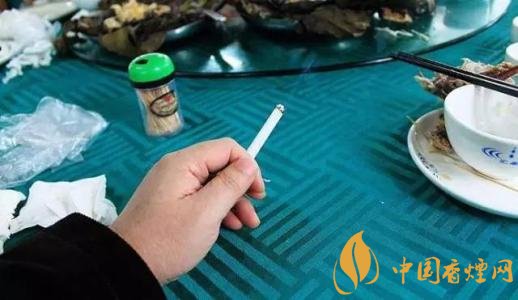 飯后抽煙危害更大嗎，飯后抽煙為什么舒服