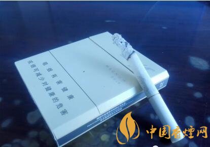 中國款寬金特醇大衛(wèi)杜夫免稅版外包裝欣賞及口感測評